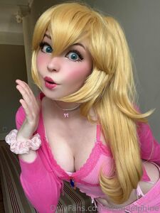 Belle Delphine Nude Princess Peach Cosplay Onlyfans Set Leaked