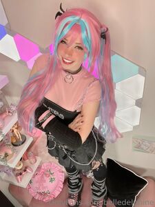 Belle Delphine Nude Bubble Gum Emo Onlyfans Set Leak