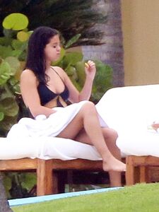 Selena Gomez Sexy One-Piece Swimsuit Paparazzi Set Leaked