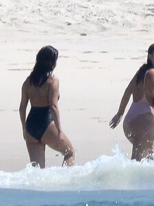 Selena Gomez Sexy One-Piece Swimsuit Paparazzi Set Leaked