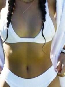 Madison Beer Camel Toe Public Bikini Set Leaked