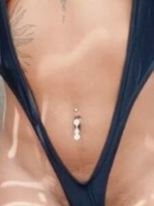 KayyyBear Thong Lingerie Tease Onlyfans Set Leaked