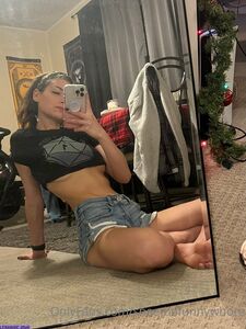 shaethefunnywhore exclusive onlyfans leaked nudes