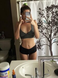 shaethefunnywhore exclusive onlyfans leaked nudes