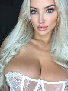 lindseypelas exclusive onlyfans leaked nudes