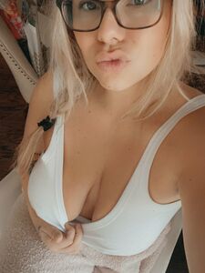 lunaskye9 exclusive onlyfans leaked nudes