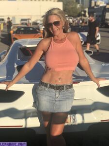 ainsleedivine exclusive onlyfans leaked nudes