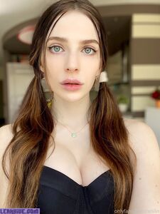 rieslin exclusive onlyfans leaked nudes