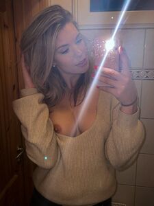 Sophie Lauren new hot onlyfans leaks