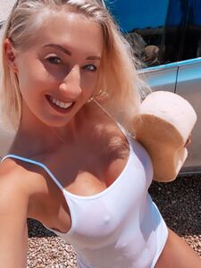 leoniepur new hot onlyfans leaked nudes