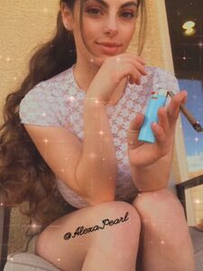 AlexaPearl onlyfans leaks nude photos