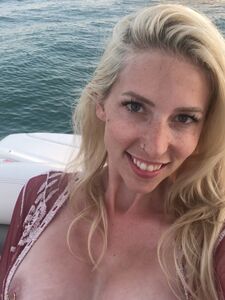 Elle Knox onlyfans leaks nude photos