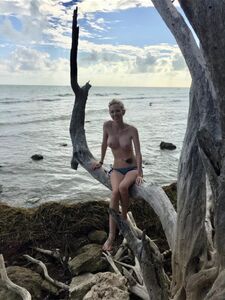 Elle Knox onlyfans leaks nude photos