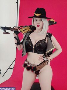 Lada Lyumos onlyfans leaks nude photos