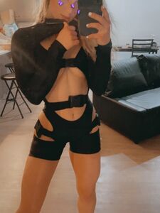 livvalittle onlyfans leaks nude photos