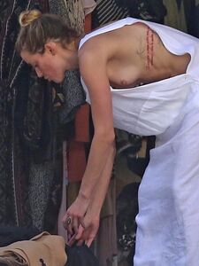 Amber Heard Nude Leaks Photos