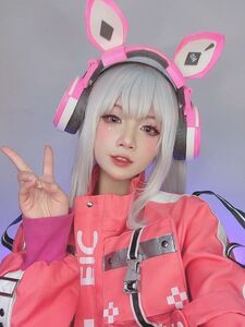 PoppaChan – Alice (40 pictures)