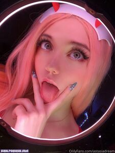 AstasiaDream (899 pictures)