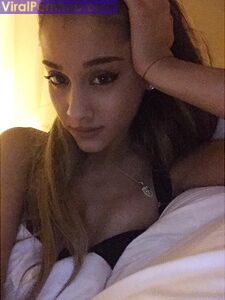 Ariana Grande Nude Leaks