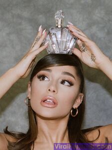 Ariana Grande Nude Leaks