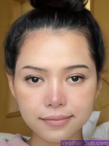 Bella Poarch Sexy Close Up Pics