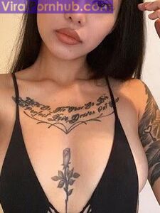 Bella Poarch Sexy Photos