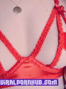 Khaleesi Twitch Streamer Lingerie Nude Photos Leaked