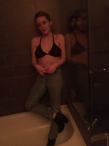 Super Cute Actress Addison Timlin Nude Leaks