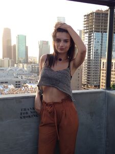 Super Model Emily Ratajkowski Nude Leaks