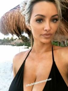 Lindsey Pelas Nude Photos Leak