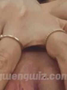 GwenGwiz Nude Ass Worship Onlyfans Leaked