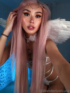 Wanderlustluca Angel set