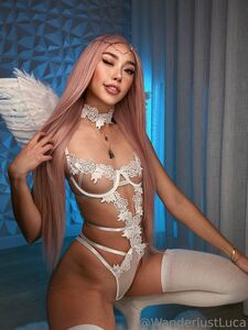 Wanderlustluca Angel set
