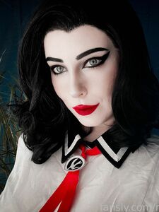 MollyRedWolf Bioshock cosplay