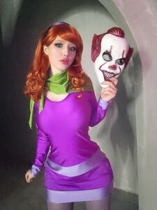 Lada Lyumos Daphne Cosplay