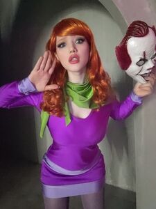 Lada Lyumos Daphne Cosplay