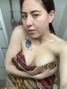 Rionawhelan Nude Boobs And Booty Leaks Onlyfans Album