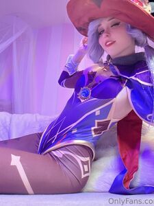 Belle Delphine Mona Cosplay Nude Pussy Rides Dildo Onlyfans Leaks Photos