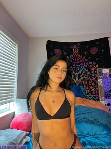 kylienaelyn exclusive onlyfans leaked nudes